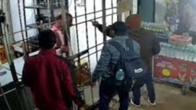 रांची में शराब दुकान में ताबड़तोड़ फायरिंग के मामले में तीन बदमाश गिरफ्तार