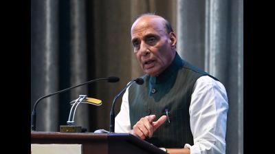 रक्षा संबंधों को मजबूत करने और 'मेक इन इंडिया' पहल पर भारत और जापान