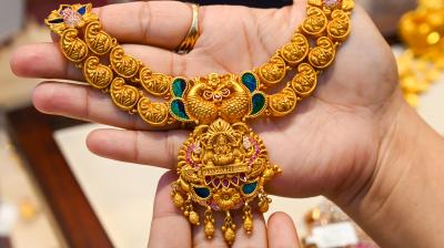 सेफ हेवन डिमांड से चमका सोना-चांदी; गोल्ड में 0.75 प्रतिशत तो सिल्वर में करीब 3,000 रुपए की तेजी