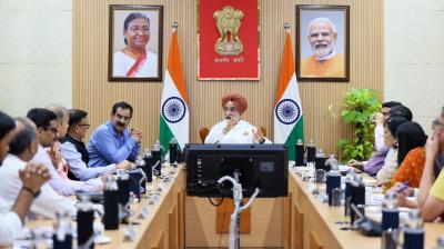 दिल्ली: एलजी ने बुलाई कई विभागों की बैठक, सुरक्षा से जुड़े मामलों में