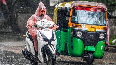 दिल्ली-एनसीआर समेत 23 राज्यों में मौसम में बदलाव, बारिश से एक्यूआई