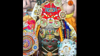 उज्जैन: ब्रह्मांड के राजा महाकाल को अर्पित हुई पहली राखी, लगा सवा लाख लड्डुओं का भोग