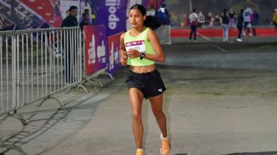 2 घंटे 51 मिनट में 42 किमी दौड़ पूरी, पहाड़ की बेटी भागीरथी ने