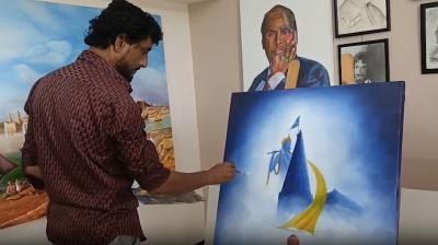 जन्माष्टमी पर गुजरात के मुस्लिम आर्टिस्ट ने बनाईं भगवान कृष्ण की