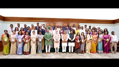 शिक्षकों संग पीएम मोदी की खास बातचीत, पब्लिक स्पीकिंग पर मांगे टिप्स,