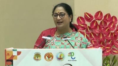 दिल्ली: सीएम रेखा गुप्ता ने बताए अपने जीवन के संघर्ष, महिलाओं को सशक्त बनने का दिया संदेश