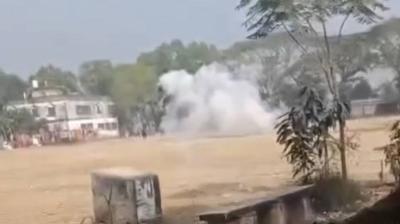 बांग्लादेश चुनाव की वोटिंग के दौरान दो पोलिंग सेंटरों पर धमाका, एक बच्चा समेत तीन घायल