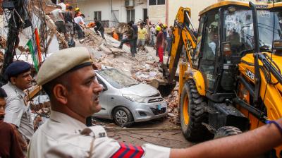 सत्य निकेतन हादसा: भवन मालिक हरिराम की गिरफ्तारी को 10 टीमें गठित, अब