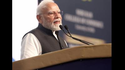 प्रधानमंत्री मोदी गुजरात और महाराष्ट्र में कई विकास परियोजनाओं का
