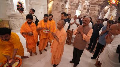 अयोध्या दौरे पर यूपी के सीएम योगी आदित्यनाथ ने राम मंदिर ट्रस्ट के