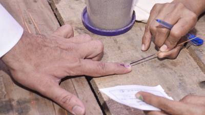 राजस्थान के 162 शहरी स्थानीय निकायों में मतदान केंद्रों पर कड़ी