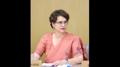 प्रियंका गांधी के नाम पर पर ठगी की कोशिश, कार्यालय ने जारी किया स्कैम