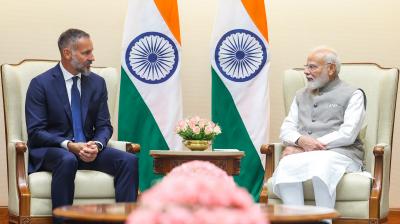 प्रधानमंत्री नरेंद्र मोदी से मिले प्रिंस रहीम आगा खान पंचम, साझेदारी