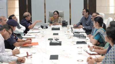 दिल्ली आपदा के समय तेजी से बचाव कार्य के लिए अपनी एसडीआरएफ बनाएगी:
