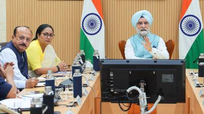 दिल्ली में हॉस्टल संकट पर एलजी ने लिया बड़ा एक्शन, आशीष सूद की