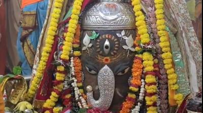 भस्म आरती: गणेश स्वरूप में सजे बाबा महाकाल; भांग, रुद्राक्ष की माला