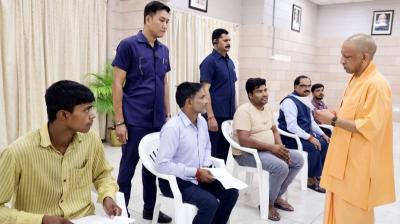 हर पीड़ित की समस्या का समाधान करा रही सरकारः सीएम योगी