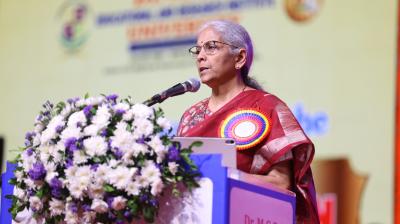 वित्त मंत्री सीतारमण ने जेन जी और जेन अल्फा को दी सलाह, ‘विनम्रता और