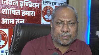 'अपने खून के रिश्तों पर भरोसा नहीं, आप दूसरों के साथ क्या करेंगे',