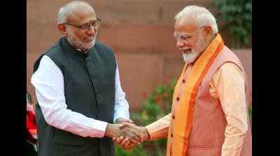 उपराष्ट्रपति ने पीएम मोदी को दी जन्मदिन की शुभकामनाएं, कहा- 'दुनिया