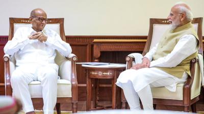 शरद पवार और एमके स्टालिन समेत विपक्ष के कई नेताओं ने पीएम मोदी को दीं