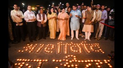 पीएम मोदी के जन्मदिन पर दिल्ली की सीएम, शहर के भाजपा प्रमुख और