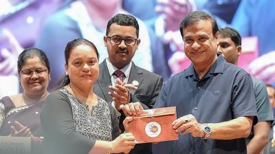 असम के मुख्यमंत्री ने 82,219 उद्यमियों को 278 करोड़ रुपए बांटे,