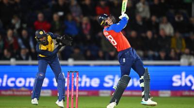 इंग्लैंड ने दूसरे टी20 में श्रीलंका को 6 विकेट से हराया, सीरीज में
