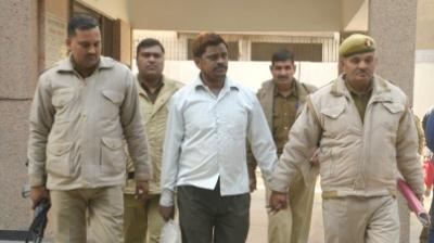 निठारी कांड में बरी हुए सुरेंद्र कोली का शव बरामद, चाय की दुकान में
