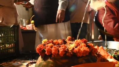 महाभारत काल से जुड़ा है देहरादून का टपकेश्वर मंदिर, जानें मंदिर की