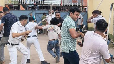 कोलकाता पुलिस ने भांगड़ कॉलेज में हुई झड़पों के सिलसिले में चार लोगों