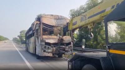 ग्रेटर नोएडा बस हादसा: राष्ट्रपति और उपराष्ट्रपति ने जताया दुख, पीएम