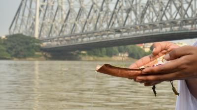 पितृ पक्ष विशेष: परशुराम कुंड से लेकर प्रिंसेप घाट तक, जहां पितरों को