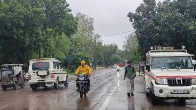 मध्य प्रदेश के 13 जिलों में भारी बारिश का अलर्ट, आईएमडी ने जारी की