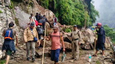 उत्तराखंड में भारी बारिश का रेड अलर्ट, केदारनाथ यात्रा 27 सितंबर तक