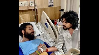 'अनुराग डोभाल की पत्नी उनका ध्यान रख रही हैं', अस्पताल में अकेले होने की अफवाहों पर मैनेजर ने तोड़ी चुप्पी