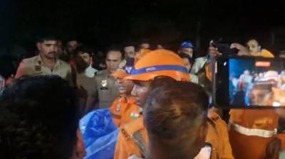 हरियाणा: फरीदाबाद में बोरवेल के अंदर गिरी बच्ची का रेस्क्यू, हालत