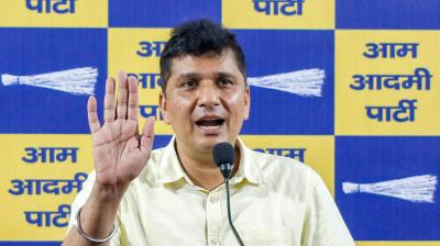 हेड कॉन्स्टेबल से मारपीट पर सौरभ भारद्वाज-जरनैल सिंह समेत 'आप'