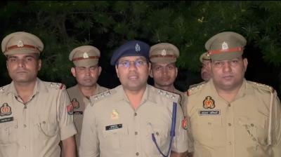 गाजियाबाद में पुलिस मुठभेड़ के बाद स्नैचर गिरफ्तार, तमंचा और चोरी की