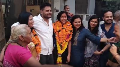 एशियन गेम्स: गोल्ड जीतकर ग्वालियर लौटीं इशिका चौधरी, अब एलए ओलंपिक पर