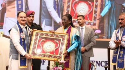 मेडिकल सिर्फ साइंस और टेक्नोलॉजी का ही नहीं, दया और भरोसे का भी