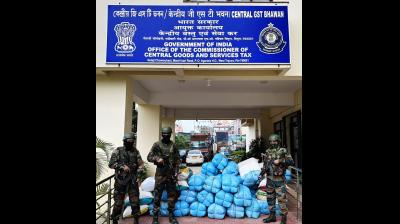असम राइफल्स और कस्टम विभाग ने त्रिपुरा में 25 लाख रुपए मूल्य का 501
