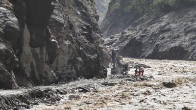नेपाल में बाढ़ का हाई अलर्ट, त्रिशूली दोभान तक बाढ़ का खतरा, लोगों से