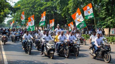दिल्ली में इंडिया ब्लॉक का प्रदर्शन, मुख्य चुनाव आयुक्त को हटाने की