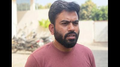 अभिजीत दिपके का दिल्ली पुलिस पर आरोप; ‘मेरे बुनियादी अधिकारों का हनन