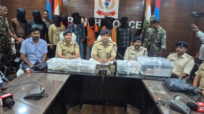 रांची में साइबर ठगी के बड़े गिरोह का खुलासा, 10 गिरफ्तार, 8 लाख नकद