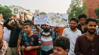 दिल्ली में विरोध-प्रदर्शन से बेंगलुरु तक कारोबार प्रभावित, नहीं पूरे