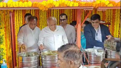 मुख्यमंत्री भूपेंद्र पटेल ने गुजरात के 28 जिलों में श्रमिक अन्नपूर्णा