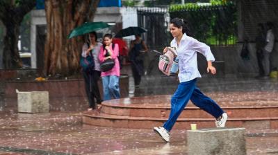 दिल्ली-एनसीआर में बारिश से बढ़ी ठंड, वायु प्रदूषण में दिखा सुधार