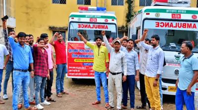झारखंड में 108 एंबुलेंस सेवा के पहिए थमे, चालक और कर्मचारी 40 घंटे की